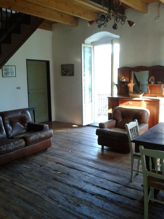 Rural House Rondini Hotel Camposasco Exterior photo